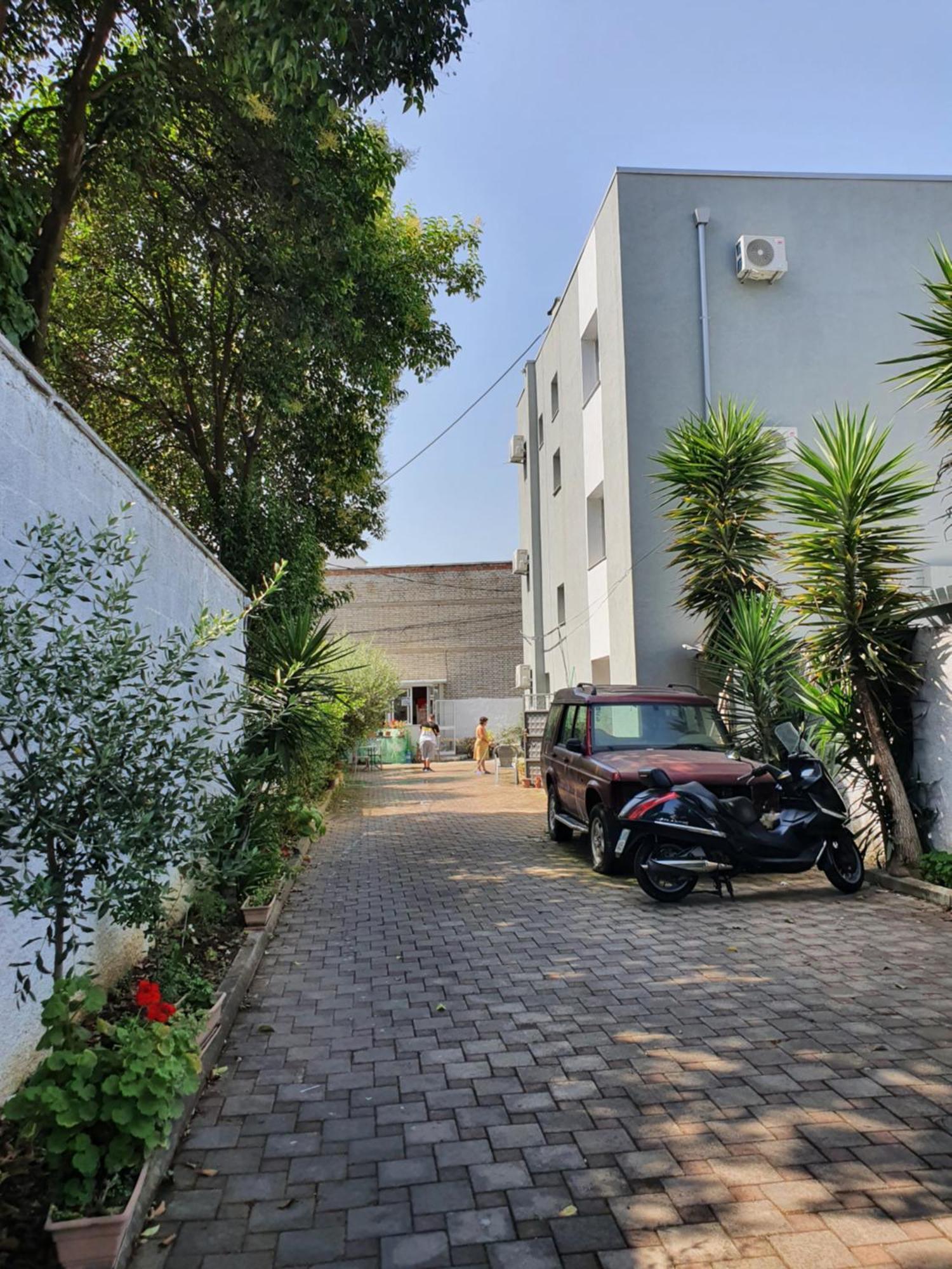 Klerichi Hotel Tirana Zewnętrze zdjęcie